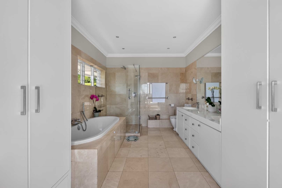 4 Bedroom Property for Sale in Camps Bay Western Cape